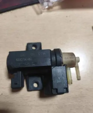 Renault Megane III Turbo solenoid valve 8200790180 12T18