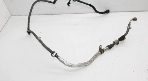 Jaguar XJ X351 Fuel line pipe 8W939T518CB