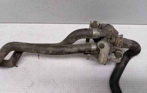 Mercedes-Benz E W210 Coolant heater control valve 0235451628