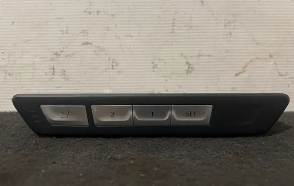 BMW 7 G11 G12 Seat memory switch 9382803