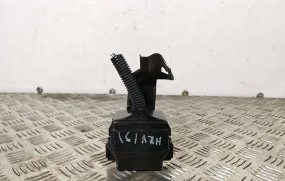 Honda HR-V Relay mounting block 7353MA2