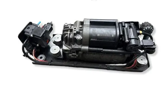 BMW 5 GT F07 Air suspension compressor/pump 6794465 24449710