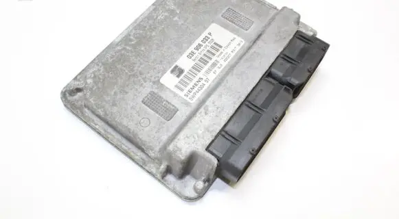 Seat Ibiza III (6L) Engine control unit/module 03E906033P