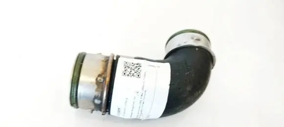 Volkswagen Touran I Intercooler hose/pipe 038131111B