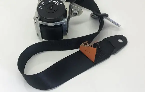 Ford Focus C-MAX Front seatbelt 3M51R61294AC 601704600