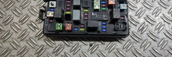 Chevrolet Spark Fuse box set 95020932 0027 10L02