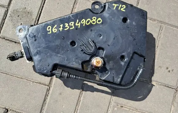 Citroen C4 II FAP fluid tank 9673949080