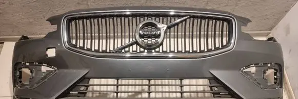 Volvo V60 Front bumper 31690589