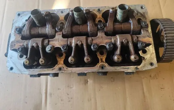 Chrysler Concorde Engine head 04663979AB