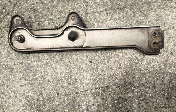 BMW 1 E81 E87 Muffler mount bracket/holder 7564942