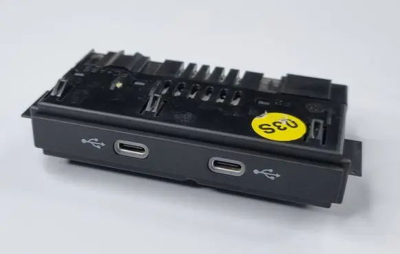 Volkswagen Tiguan Allspace USB socket connector 5NA035736