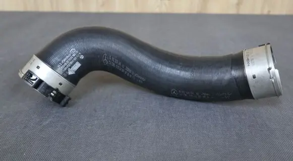 Mercedes-Benz SLK R172 Intercooler hose/pipe 1725280482 A1725280482