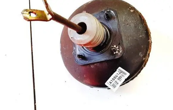 Renault Laguna I Brake booster 7700822633