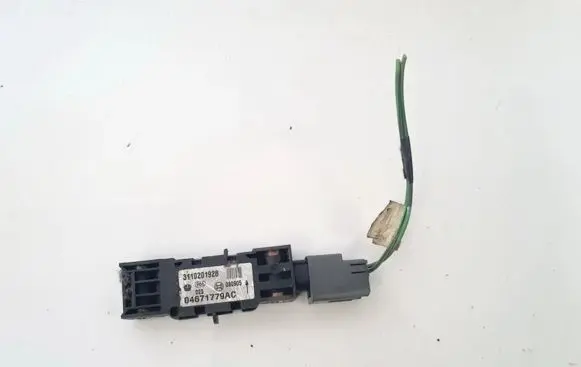 Chrysler 300 - 300C Airbag deployment crash/impact sensor 1128201929 04671779ac