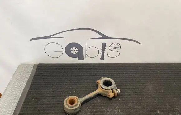 Toyota Land Cruiser (J150) Sway bar bush bracket, front 