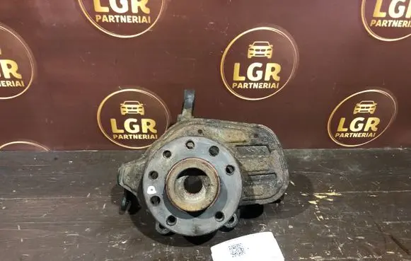 Opel Meriva A Front wheel hub spindle knuckle