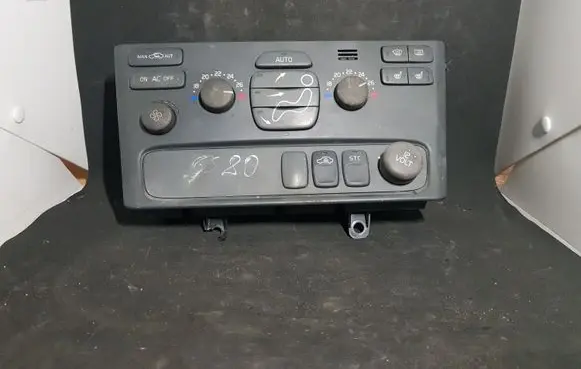 Volvo S80 Climate control unit 8682929