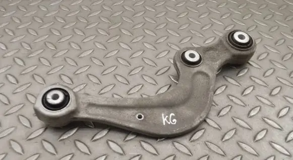 Volkswagen Touareg III Rear upper control arm/wishbone 4M0505361G