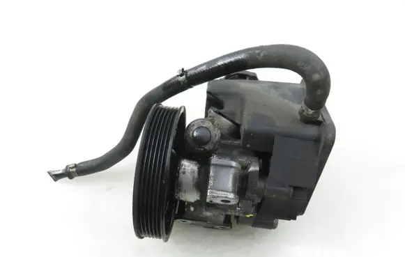 Mercedes-Benz C AMG W204 Power steering pump 
