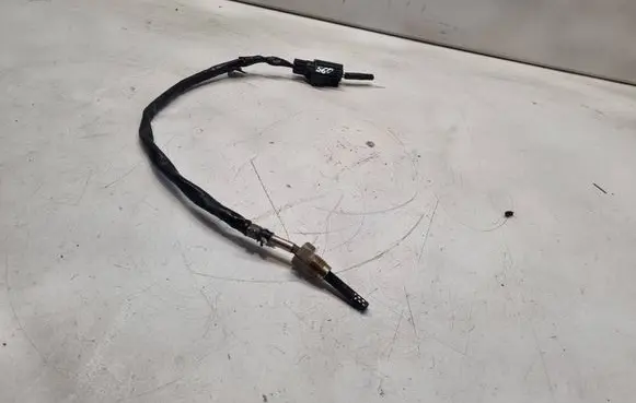 Volvo S60 Exhaust gas temperature sensor 3075145A