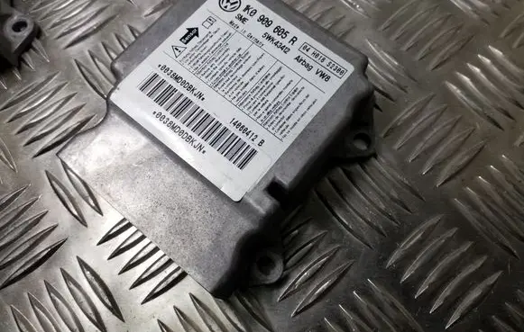 Volkswagen Golf V Airbag control unit/module 1K0909605R