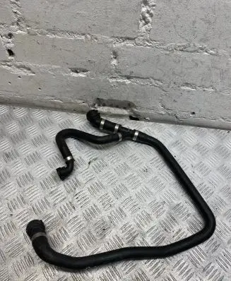 Coolant pipe/hose