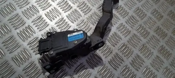 Renault Laguna II Accelerator throttle pedal 8200003392 6pv008119-01