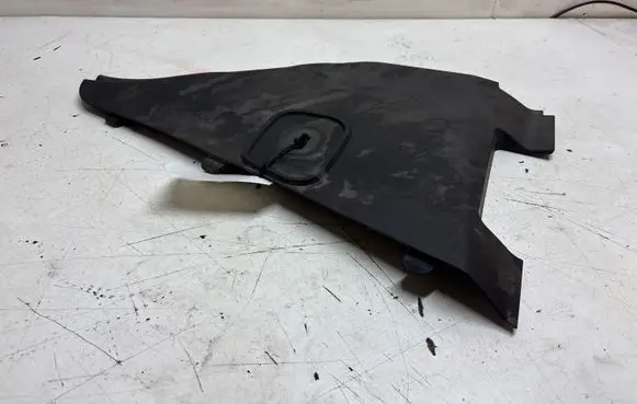 Mercedes-Benz ML W166 Wiper trim A1668310141