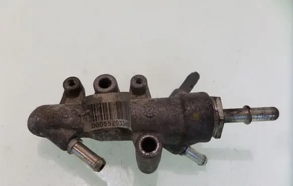 Opel Zafira B Fuel distributor 000552033450