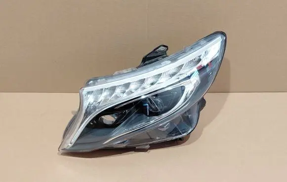 Mercedes-Benz Vito Viano W447 Headlight/headlamp A4479069700