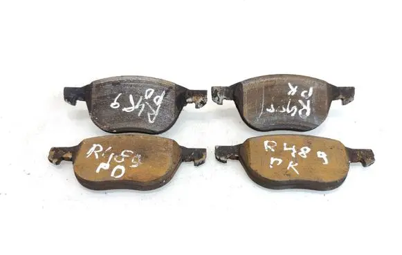Ford Kuga II Brake pads (front) 