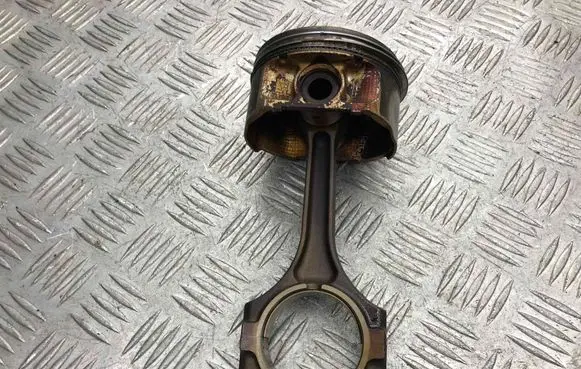 Piston