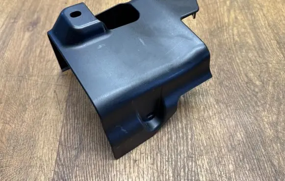 Trunk/boot side trim panel