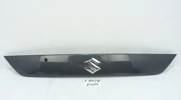 Suzuki SX4 S-Cross Tailgate trim 