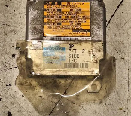 Toyota Avensis Verso Airbag control unit/module 8917044050 52G0240027 23124601