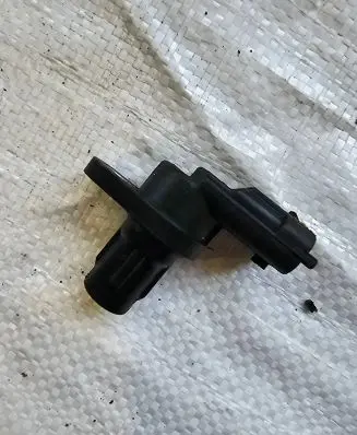 KIA Carens II Camshaft position sensor 3930027400 69117 9670930004