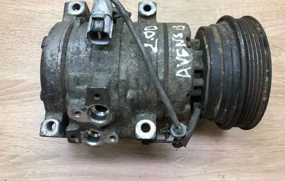 Toyota Avensis T250 Air conditioning (A/C) compressor (pump) 4472203435