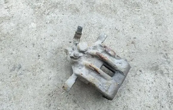 KIA Ceed Rear brake caliper