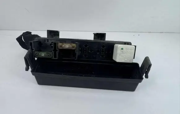 Opel Signum Fuse box set ZF231 GF10GB20