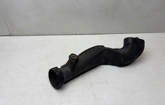 Volkswagen New Beetle Air intake hose/pipe 1C0129609B
