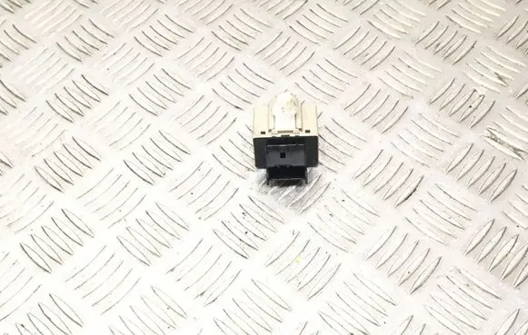 Lexus IS 220D-250-350 Hazard warning light relay 8198030170 0665005641 FM257X