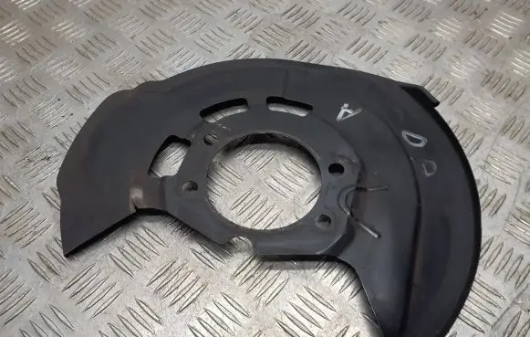 Infiniti Q70 Y51 Front brake disc dust cover plate 