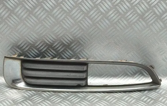 Opel Insignia A Front bumper lower grill 13238370 551004542