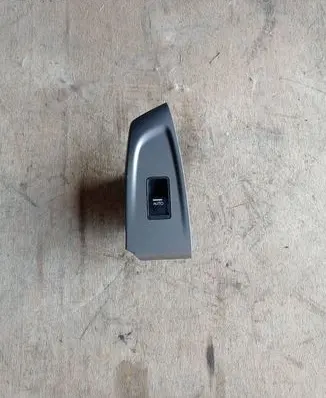 Honda Accord Electric window control switch 35770TL0E11M1 0570D1 C8HDTL0HE114