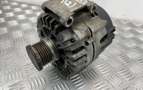 Mercedes-Benz GLK (X204) Generator/alternator A0009063722 2614201A FG18S099