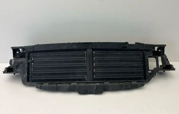 Volvo XC60 Intercooler air guide/duct channel 31425365