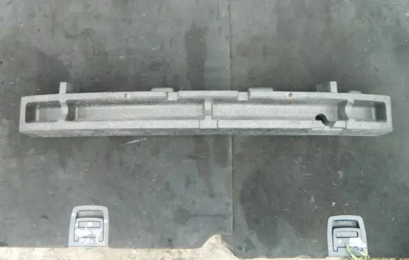 Nissan Qashqai Front bumper foam support bar 620904EA0A