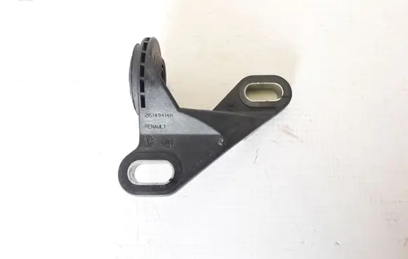 Radiator mount bracket