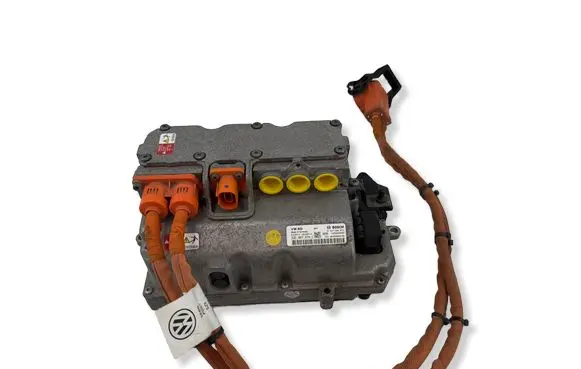 Volkswagen e-Golf Voltage converter inverter 5QE907070C 0437508577