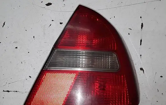 Mitsubishi Carisma Rear/tail lights
